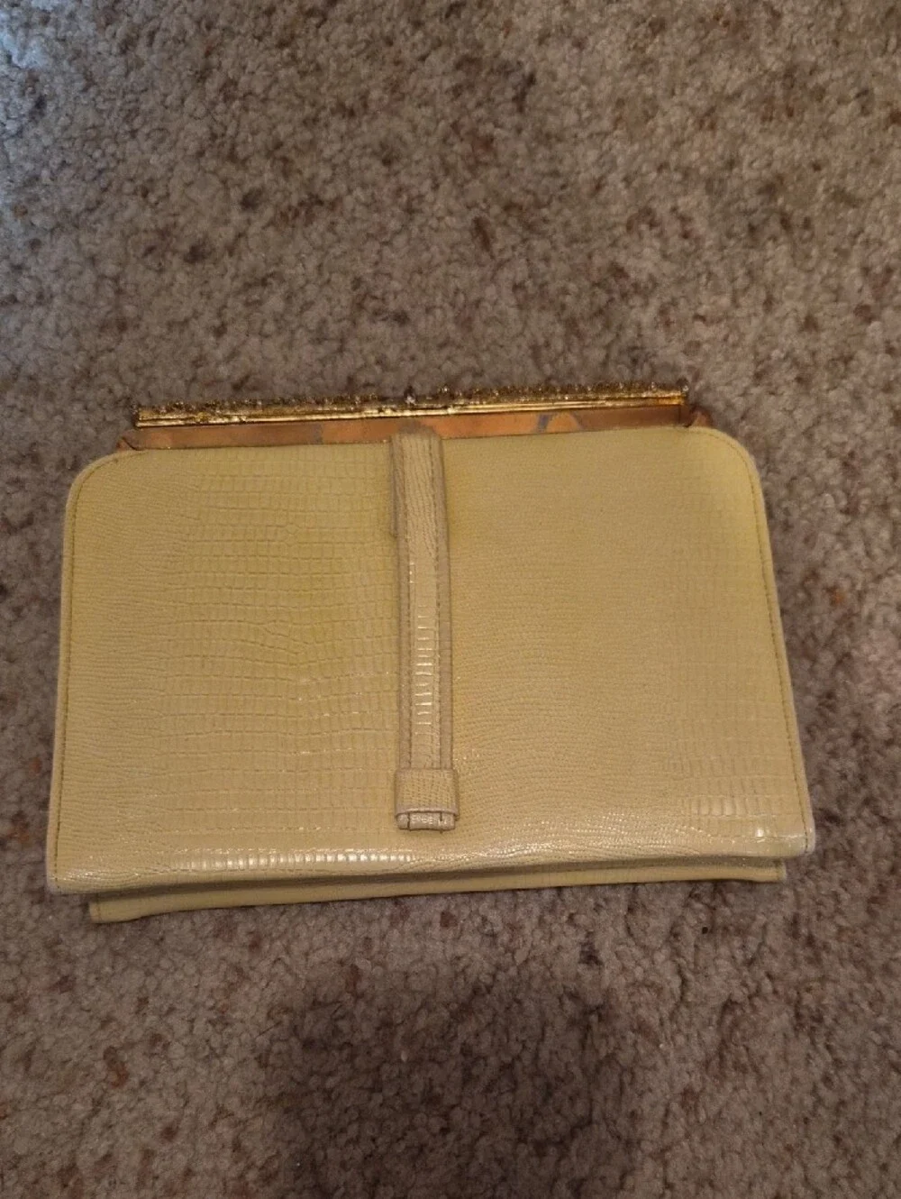 Vintage 1950s Gold Ornate Elegant Cream Textured Frame Clutch